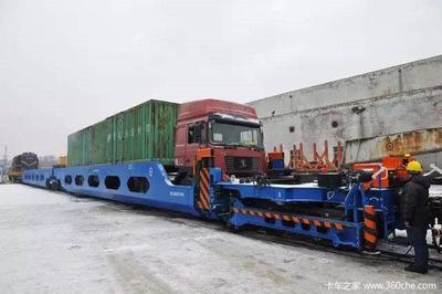 已哭暈! 火車(chē)駝背黑科技來(lái)?yè)尶ㄜ?chē)生意了